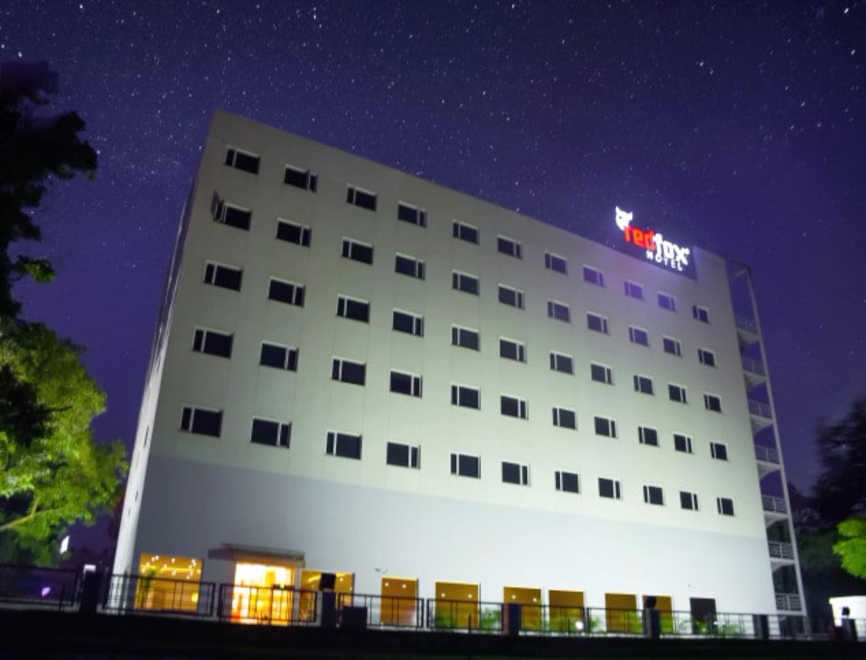 Red Fox Hotel, Chandīgarh 외부 사진
