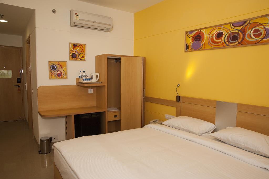 Red Fox Hotel, Chandīgarh 외부 사진