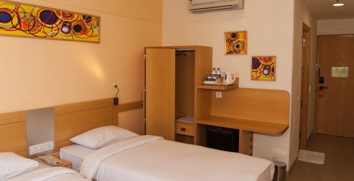 Red Fox Hotel, Chandīgarh 외부 사진