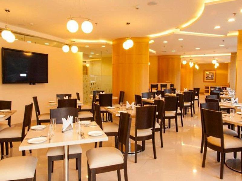 Red Fox Hotel, Chandīgarh 외부 사진