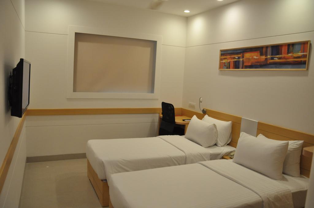 Red Fox Hotel, Chandīgarh 외부 사진