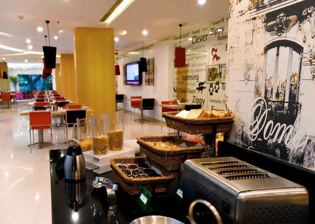 Red Fox Hotel, Chandīgarh 외부 사진