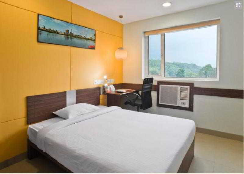 Red Fox Hotel, Chandīgarh 외부 사진